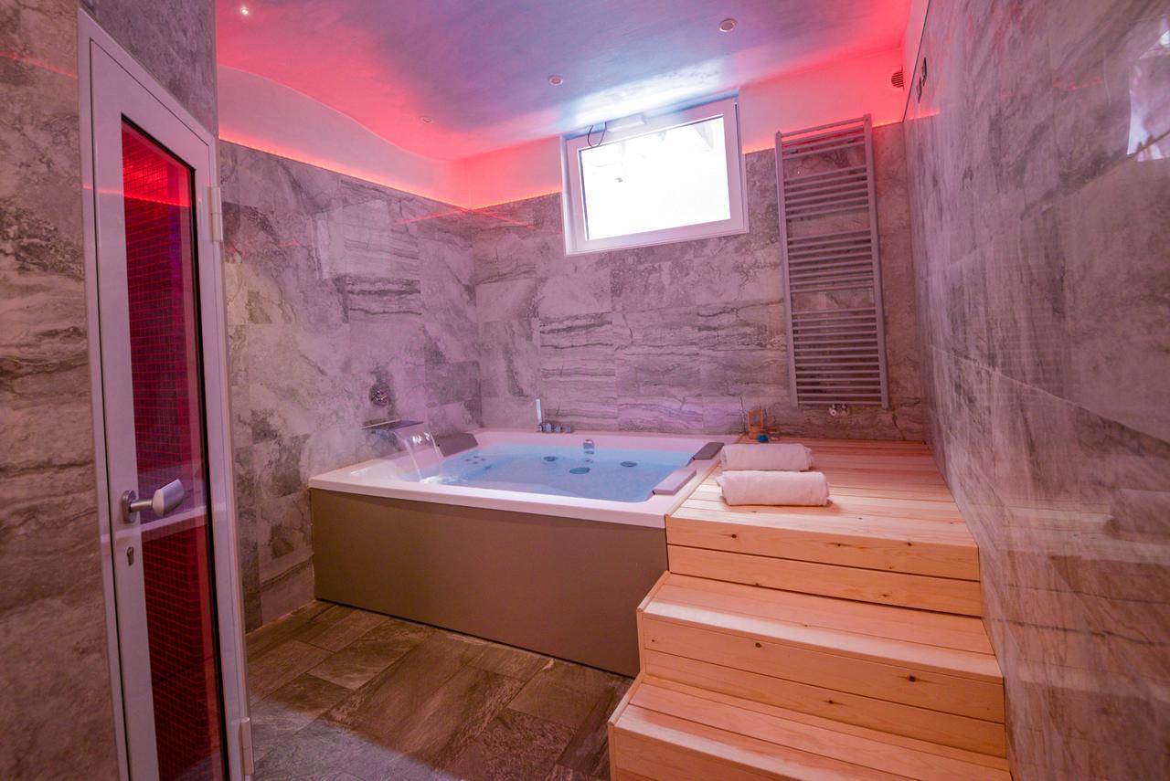 Villa Luxury House & Spa Riva del Garda Exterior photo